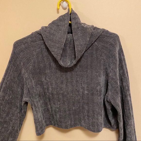 Grey OS Sweater - Picture 3 of 6